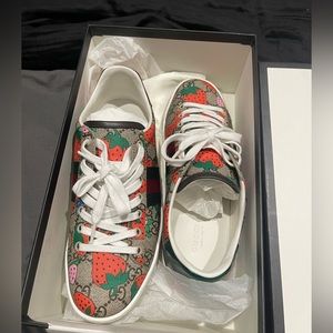 Strawberry gucci collab